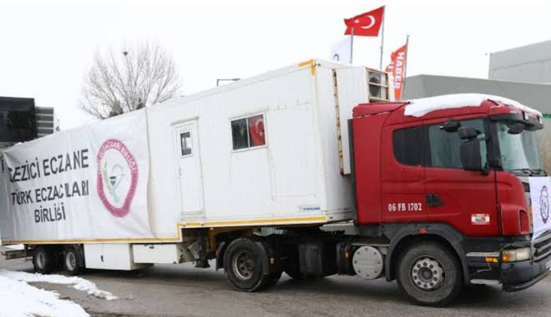 Deprem Bölgesinde 25 Sahra Eczanesinden Ücretsiz İlaç Temin Ediliyor