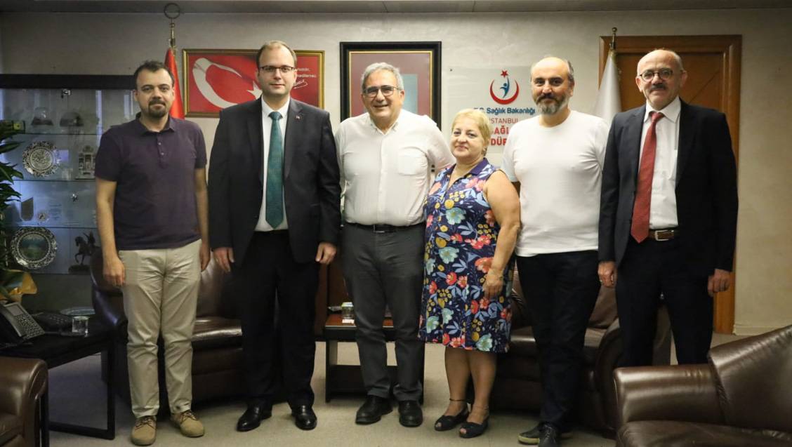 Göreve yeni atanan İstanbul İl Sağlık Müdürü Doç.Dr. Abdullah Emre Güner'i İstanbul Tabip Odası yönetimi ziyaret etti. 